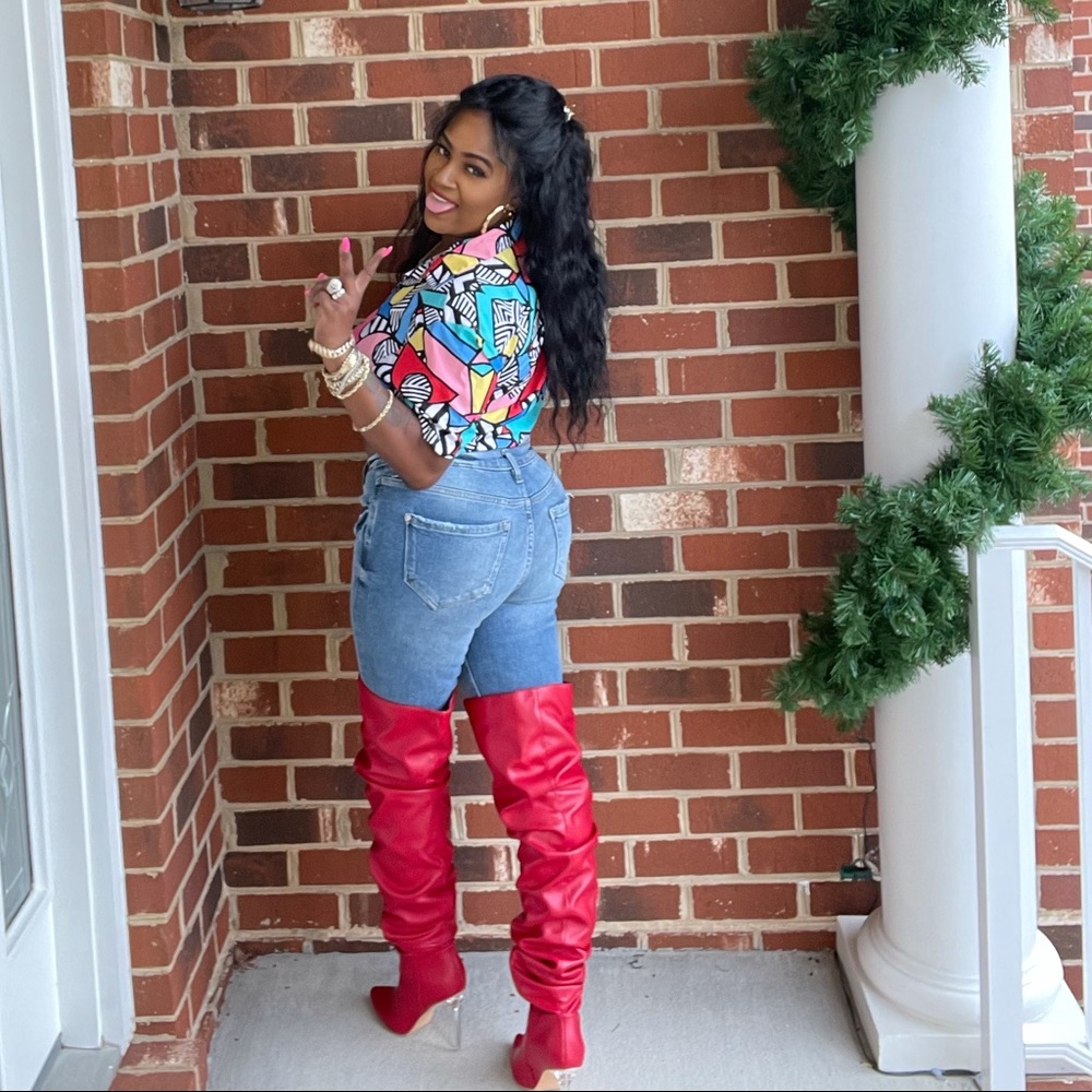 DIANA! (Red) - Picture 3 of 4